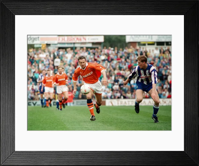 Framed Print : Huddersfield Town F. Cs final Leeds Road game. Match played against Blackpool