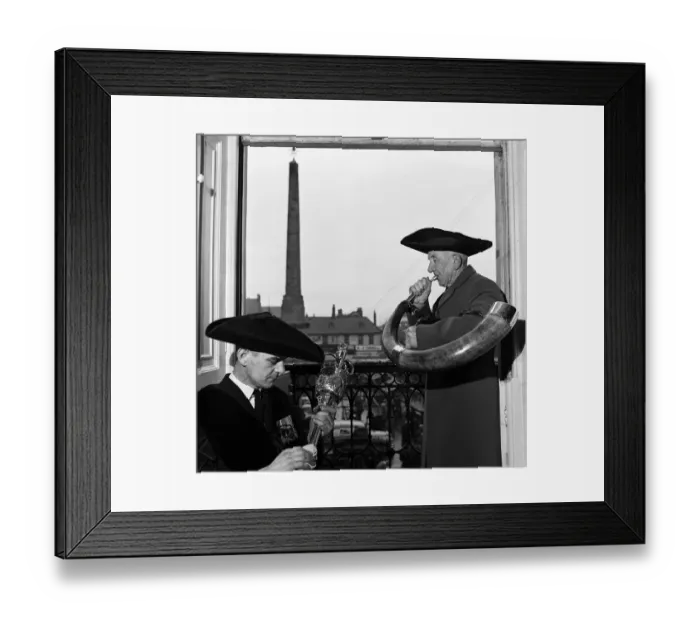 Framed Print : Ripon Hornblowers Tom and Cyril Horley, Ripon, North Yorkshire. January 1953