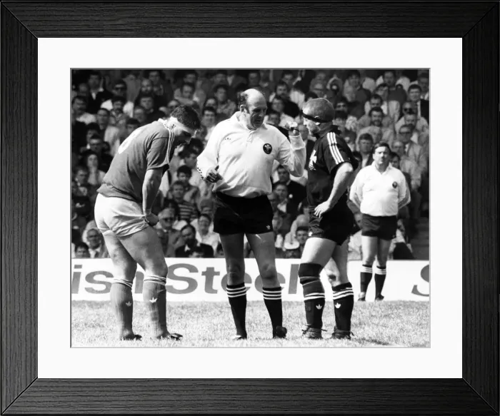 Framed Print : Welsh Rugby Union Final - Neath 14 - 13 Llanelli. Ref Les Peard talks to Captains Phil Framed Print : Welsh Rugby Union Final - Neath 14 - 13 Llanelli. Ref Les Peard talks to Captains Phil