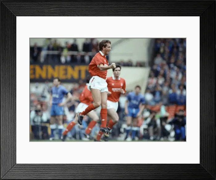 Framed Print : Simod Cup final at Wembley Stadium. Nottingham Forest defeated Everton 4-3 Framed Print : Simod Cup final at Wembley Stadium. Nottingham Forest defeated Everton 4-3