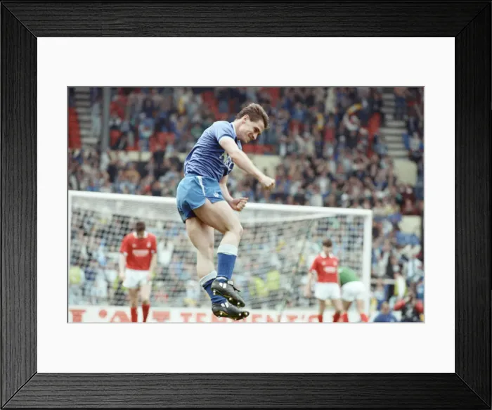 Framed Print : Simod Cup final at Wembley Stadium. Nottingham Forest defeated Everton 4-3 Framed Print : Simod Cup final at Wembley Stadium. Nottingham Forest defeated Everton 4-3
