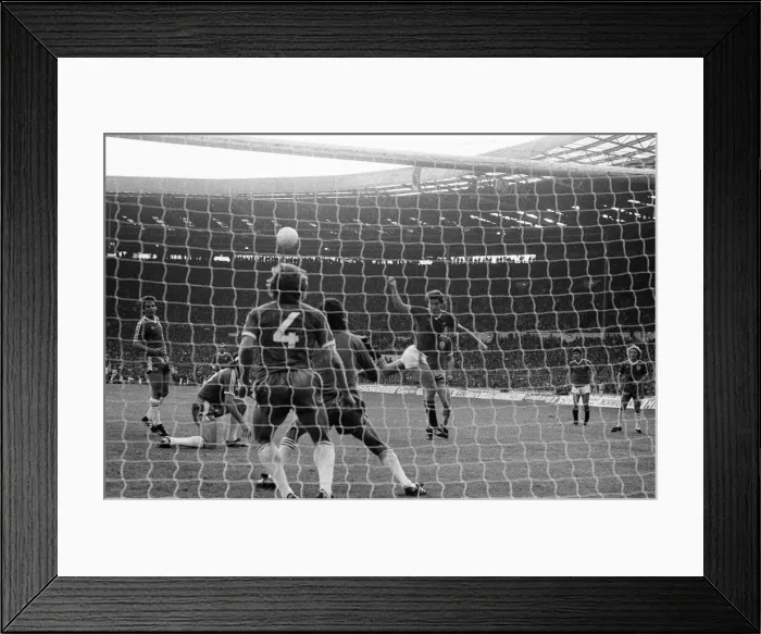 Framed Print : Brighton & Hove Albion 0-4 Manchester United, 1983 FA Cup Final Replay at Wembley Stadium Framed Print : Brighton & Hove Albion 0-4 Manchester United, 1983 FA Cup Final Replay at Wembley Stadium