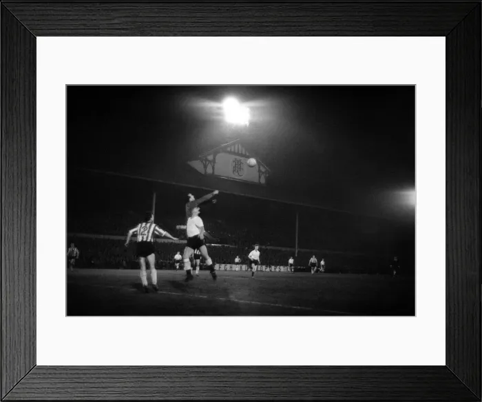 Framed Print : Tottenham Hotspur won the Football League - as it was then, on Monday April 17th 1961 Framed Print : Tottenham Hotspur won the Football League - as it was then, on Monday April 17th 1961