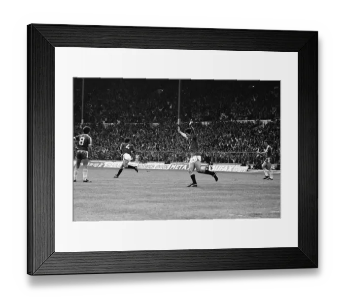 Framed Print : Brighton & Hove Albion 0-4 Manchester United, 1983 FA Cup Final Replay at Wembley Stadium Framed Print : Brighton & Hove Albion 0-4 Manchester United, 1983 FA Cup Final Replay at Wembley Stadium