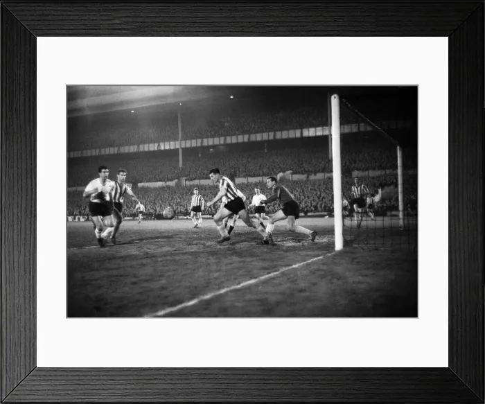Framed Print : Tottenham Hotspur won the Football League - as it was then, on Monday April 17th 1961 Framed Print : Tottenham Hotspur won the Football League - as it was then, on Monday April 17th 1961