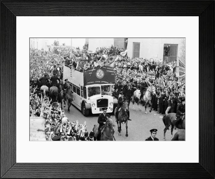 Framed Print : A triumphant Chelsea FC, return home after winning 1971 European Cup Winners Framed Print : A triumphant Chelsea FC, return home after winning 1971 European Cup Winners