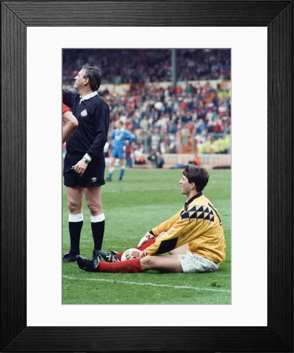 Framed Print : Nottingham Forest vs Southampton Zenith Data Cup final at Wembley 1992 Framed Print : Nottingham Forest vs Southampton Zenith Data Cup final at Wembley 1992