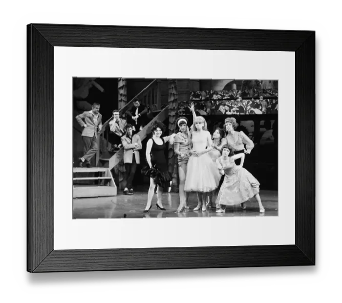 Framed Print : The cast of the American musical Grease rehearsing at the New London theatre off Drury