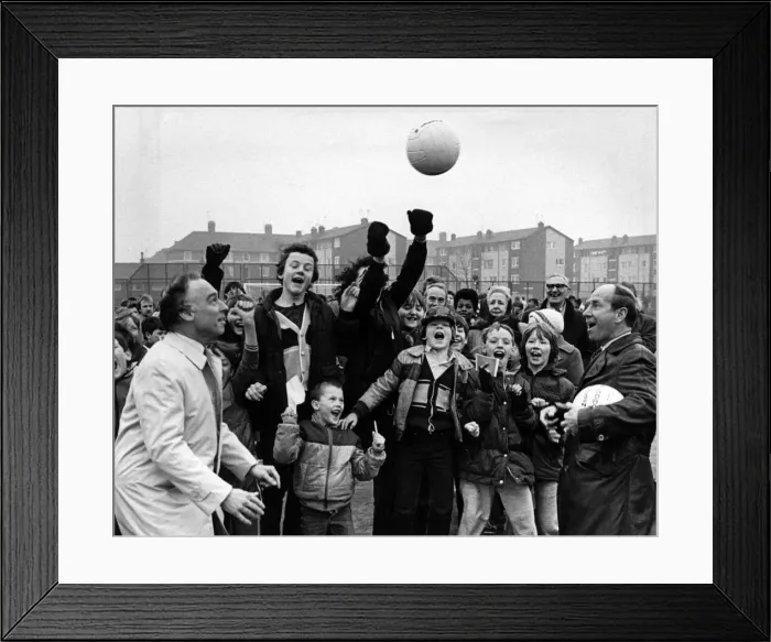 Framed Print : A head start for the new all-weather pitch as Sports Minister Neil MacFarlane (left Framed Print : A head start for the new all-weather pitch as Sports Minister Neil MacFarlane (left