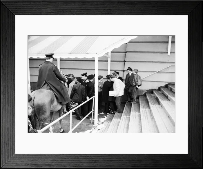 Framed Print : Manchester City 1-0 Leicester City, FA Cup Final, Wembley Stadium, London Framed Print : Manchester City 1-0 Leicester City, FA Cup Final, Wembley Stadium, London
