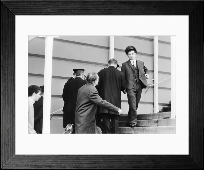 Framed Print : Manchester City 1-0 Leicester City, FA Cup Final, Wembley Stadium, London Framed Print : Manchester City 1-0 Leicester City, FA Cup Final, Wembley Stadium, London