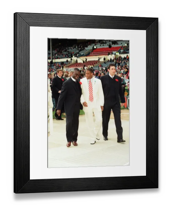 Framed Print : Liverpools John Barnes centre with Manchester United