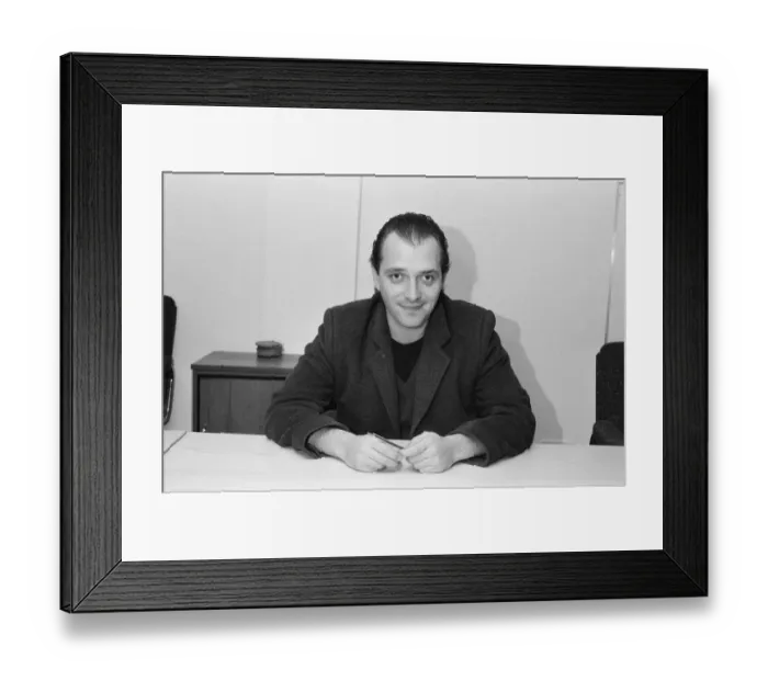 Framed Print : Rik Mayall one of the creators and stars of the BBC 2 comedy Framed Print : Rik Mayall one of the creators and stars of the BBC 2 comedy
