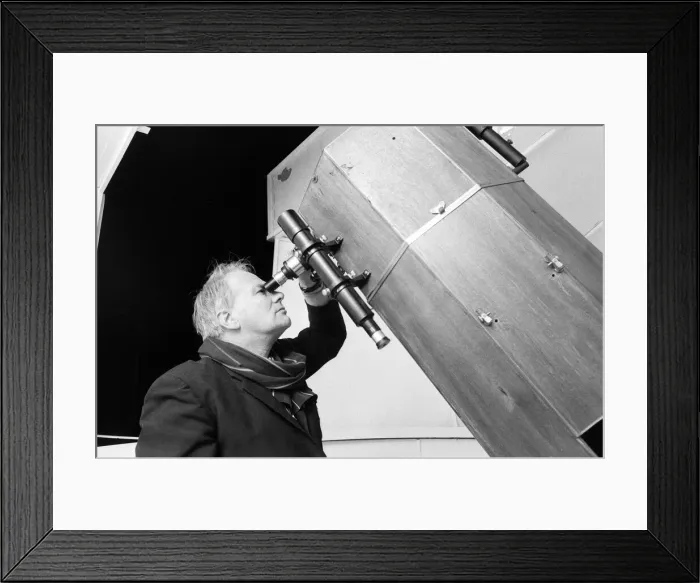 Framed Print : Astronomer Patrick Moore, host of the BBC factual series The Sky At Night Framed Print : Astronomer Patrick Moore, host of the BBC factual series The Sky At Night