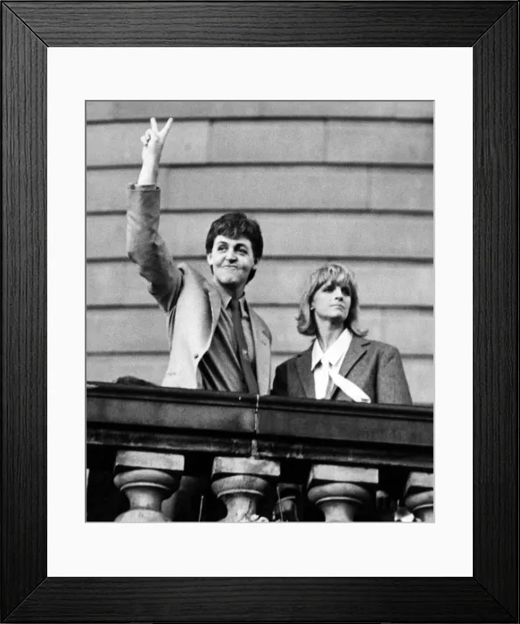 Framed Print : Paul McCartney awarded the title of Honorary Freedom of the City of Liverpool Framed Print : Paul McCartney awarded the title of Honorary Freedom of the City of Liverpool