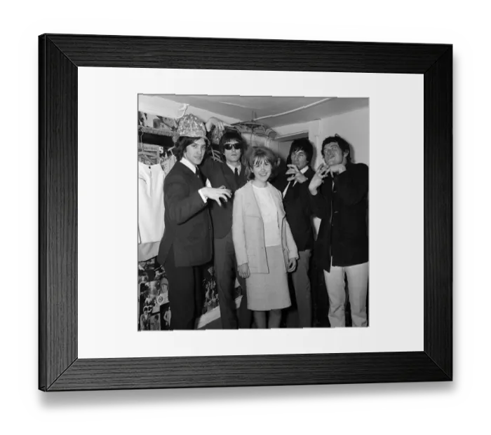 Framed Print : Virginia Campbell meets British rock group The Kinks at a dress shop in Kennington Framed Print : Virginia Campbell meets British rock group The Kinks at a dress shop in Kennington