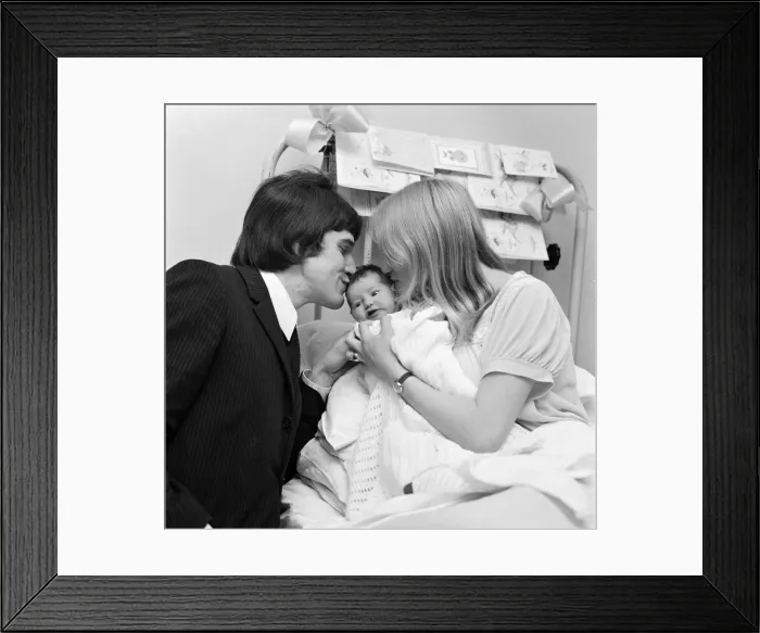 Framed Print : Ray Davies, lead singer of British rock group The Kinks Framed Print : Ray Davies, lead singer of British rock group The Kinks