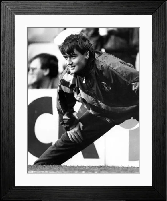 Framed Print : Everton football player Ian Snodin pictured warminh up on the sidelines during his Framed Print : Everton football player Ian Snodin pictured warminh up on the sidelines during his
