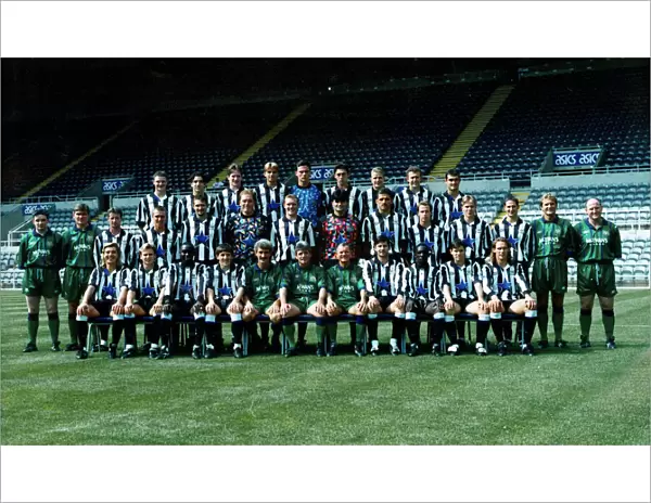 Newcastle United team 1994  /  1995 including footballer Malcolm Allen