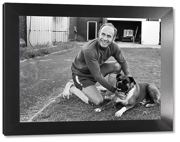 Ron Saunders, the new manager for Aston Villa FC, with boxer dog Roscoe. 19th July 1974