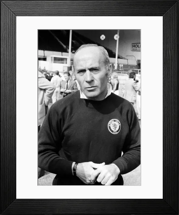 Framed Print : Aston Villa Manager Ron Saunders. 10th August 1978 Framed Print : Aston Villa Manager Ron Saunders. 10th August 1978