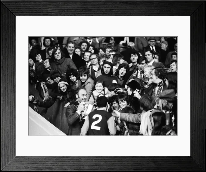 Framed Print : Aston Villa v Norwich City, Score 1-0 to Aston Villa. Aston Villa Manager Ron Saunders