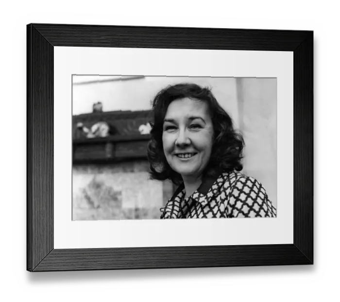 Framed Print : £100, 000 smile Welsh housewife Mrs. Elaine Morgan