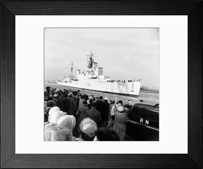 Framed Print : HMS Ceylon, Ceylon class light cruiser of the Royal Navy Framed Print : HMS Ceylon, Ceylon class light cruiser of the Royal Navy