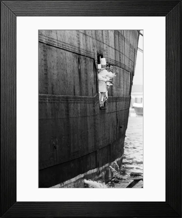 Framed Print : The Cunard White Star liner Queen Mary sails for the last time Framed Print : The Cunard White Star liner Queen Mary sails for the last time