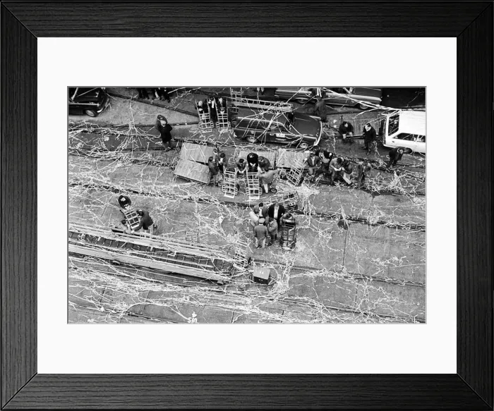 Framed Print : The Cunard White Star liner Queen Marys last Atlantic run. 27th September 1967 Framed Print : The Cunard White Star liner Queen Marys last Atlantic run. 27th September 1967