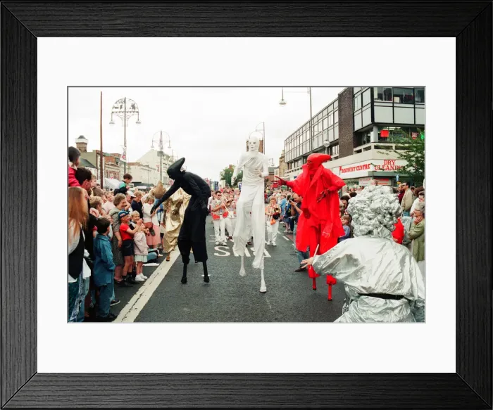 Framed Print : Stockton Riverside Festival 1994, an annual outdoor arts festival in Stockton-on-Tees Framed Print : Stockton Riverside Festival 1994, an annual outdoor arts festival in Stockton-on-Tees