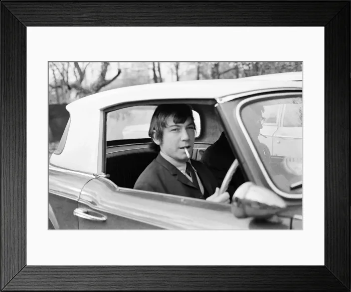 Framed Print : Eric Burdon, lead singer of British rock group The Animals at Uxbridge Court where he was