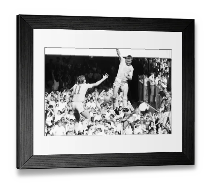 Framed Print : Arsenal v Liverpool Division One Football 15th August 1987 Steve Nicol celebrates Framed Print : Arsenal v Liverpool Division One Football 15th August 1987 Steve Nicol celebrates