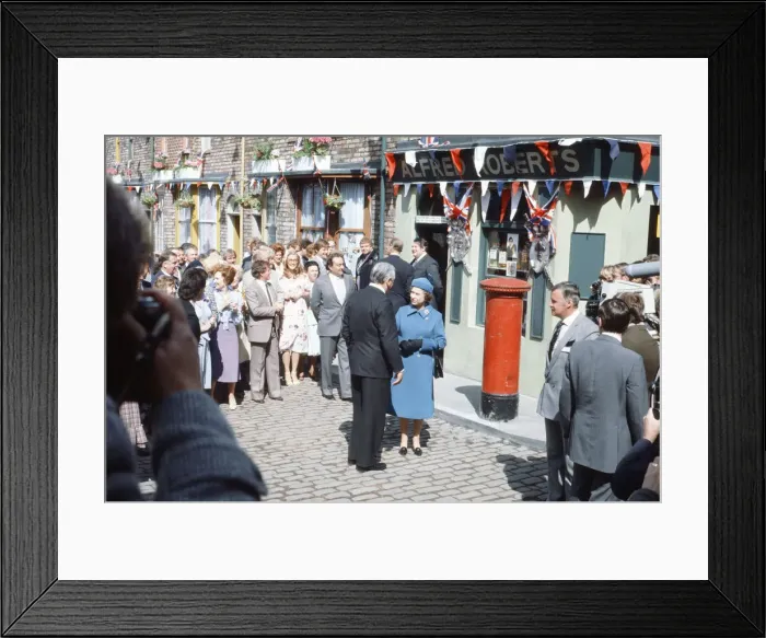 Framed Print : Visit by her Majesty Queen Elizabeth II and her husband Prince Philip, Duke of Edinburgh