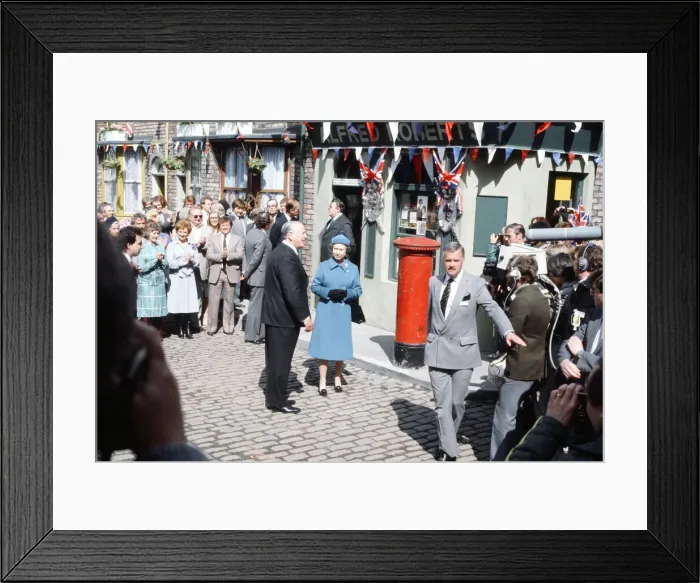 Framed Print : Visit by her Majesty Queen Elizabeth II and her husband Prince Philip, Duke of Edinburgh Framed Print : Visit by her Majesty Queen Elizabeth II and her husband Prince Philip, Duke of Edinburgh