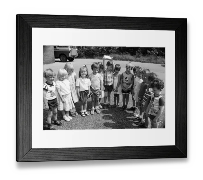 Framed Print : Smart scanner supporters are these children from Birchencliffe Playgroup