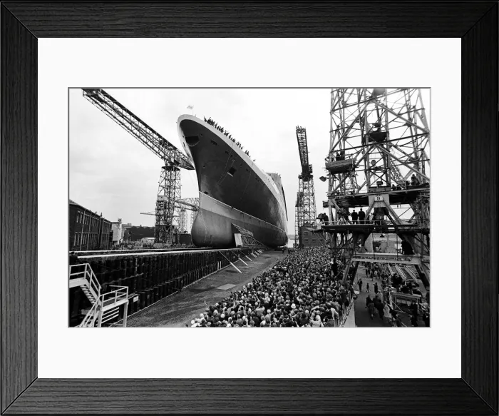 Framed Print : Queen Elizabeth II launching the Cunard Cruise Liner, The QE2 in the Clyde Framed Print : Queen Elizabeth II launching the Cunard Cruise Liner, The QE2 in the Clyde