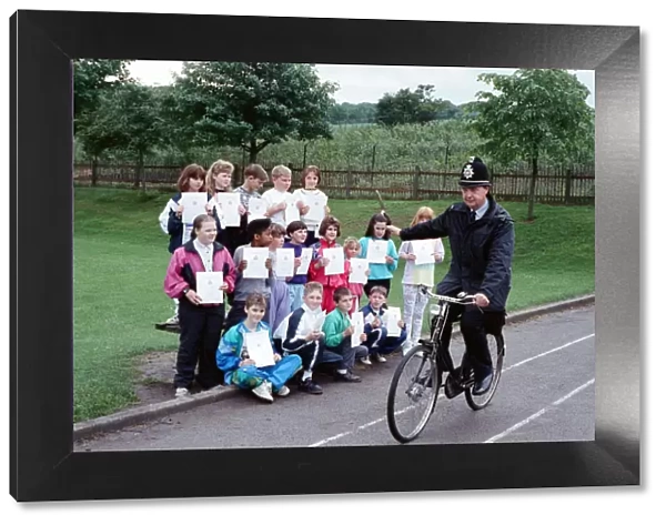 You put your right arm out... Pc David Wetton shows pupils at Lowerhouses C of E Junior