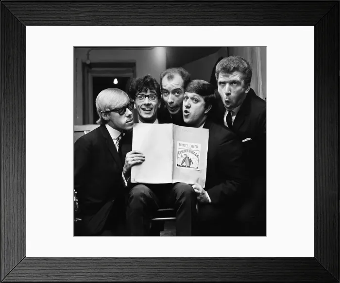 Framed Print : Manchester pop group Freddie and the Dreamers visit to the Majestic Ballroom at Bradford