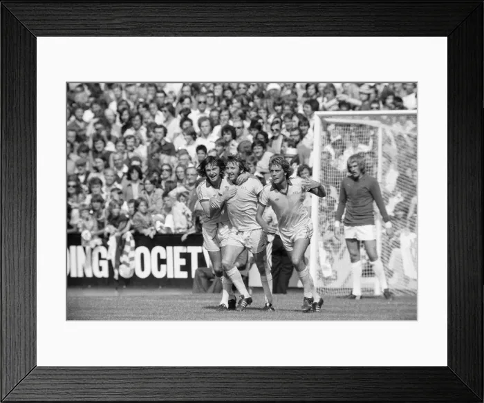 Framed Print : QPR v Everton Division One Football 21st August 1976 Framed Print : QPR v Everton Division One Football 21st August 1976