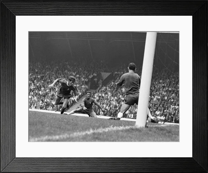 Framed Print : Liverpool v Chelsea Division One Football 8th August 1969 Geoff Strong heads