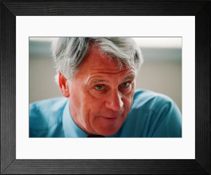 Framed Print : Bobby Robson, FC Porto Manager, 1994 to 1996, is interviewed by Metro Radio, Newcastle Framed Print : Bobby Robson, FC Porto Manager, 1994 to 1996, is interviewed by Metro Radio, Newcastle