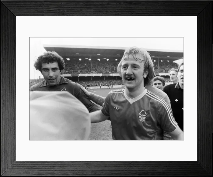 Framed Print : Coventry City v Nottingham Forest at Highfield Road. The game ended 0-0 Framed Print : Coventry City v Nottingham Forest at Highfield Road. The game ended 0-0