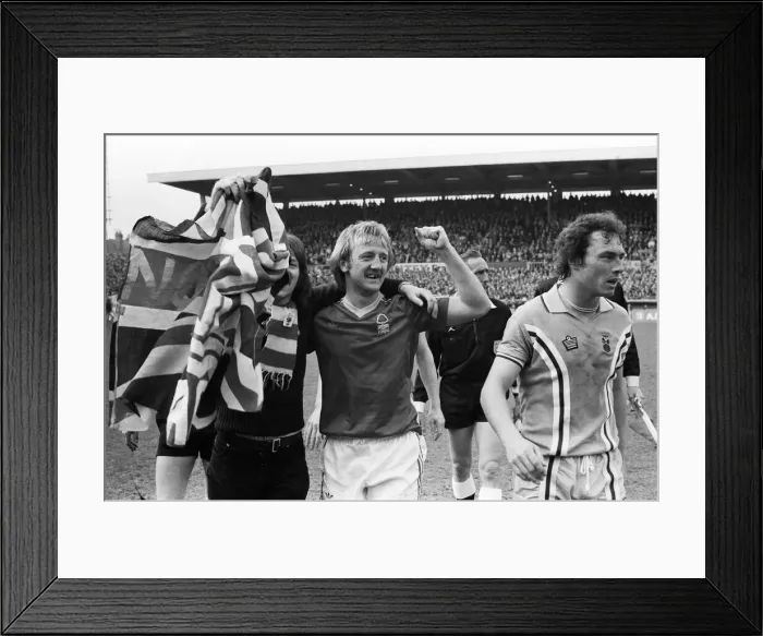 Framed Print : Coventry City v Nottingham Forest at Highfield Road. The game ended 0-0 Framed Print : Coventry City v Nottingham Forest at Highfield Road. The game ended 0-0