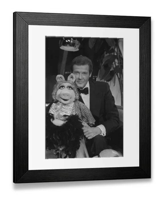 Framed Print : Roger Moore meets Miss Piggy from the Muppets 80-2307 Box 29 Date 1