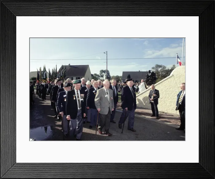 Framed Print : The unveiling of a new memorial to commemorate the Green Howards role in the Second World Framed Print : The unveiling of a new memorial to commemorate the Green Howards role in the Second World