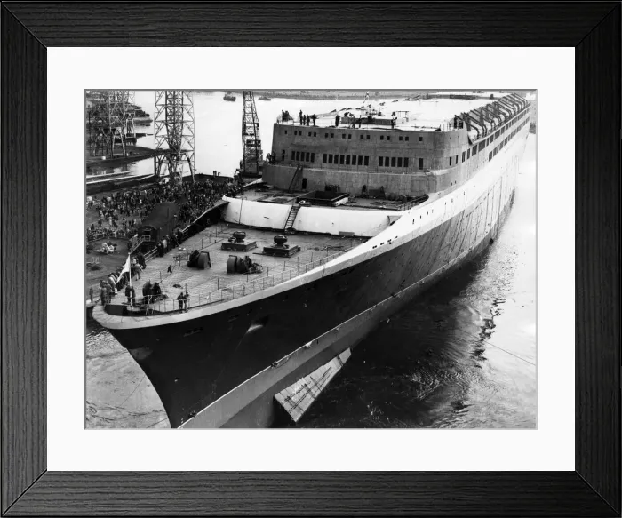 Framed Print : Queen Elizabeth 2, ocean liner, built for the Cunard Line which was operated by Cunard as Framed Print : Queen Elizabeth 2, ocean liner, built for the Cunard Line which was operated by Cunard as