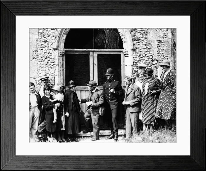 Framed Print : Reverend Harold Francis Davidson, the Rector of Stiffkey in Norfolk
