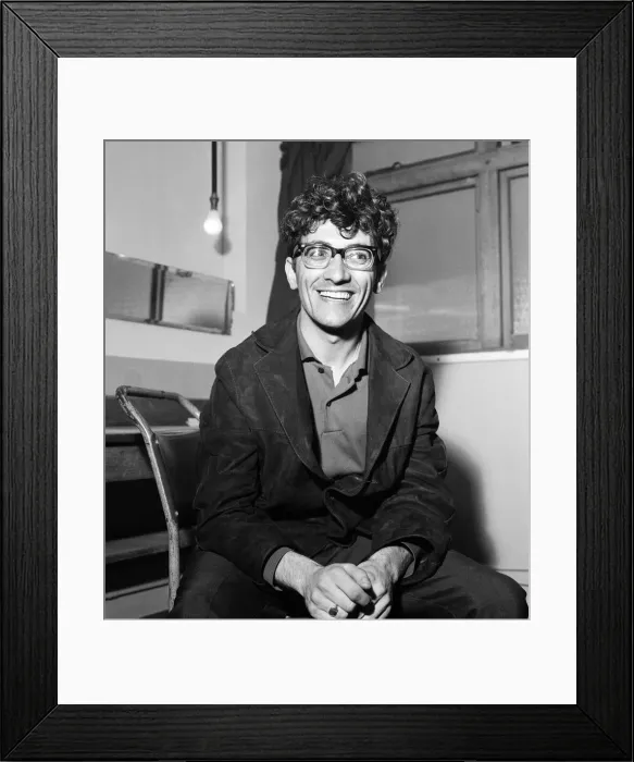 Framed Print : Manchester pop group Freddie and the Dreamers backstage at the Britannia Theatre