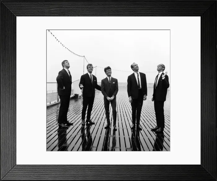 Framed Print : Manchester pop group Freddie and the Dreamers on Britannia Pier in Great Yarmouth Framed Print : Manchester pop group Freddie and the Dreamers on Britannia Pier in Great Yarmouth